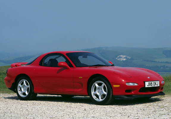 Photos of Mazda RX-7 UK-spec (FD) 1991–2002