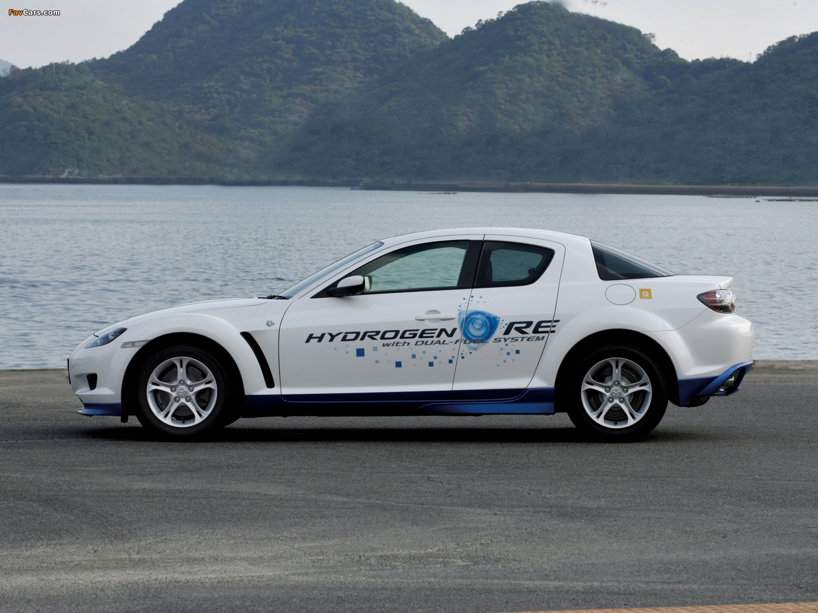 Pictures of Mazda RX-8 Hydrogen RE 2004–08 (1600 x 1200)