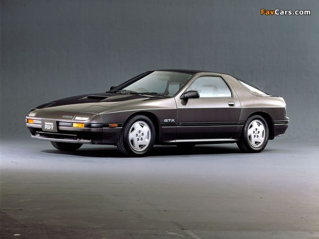 Mazda Savanna RX-7 GT-X (FC) 1985–91 wallpapers (640 x 480)