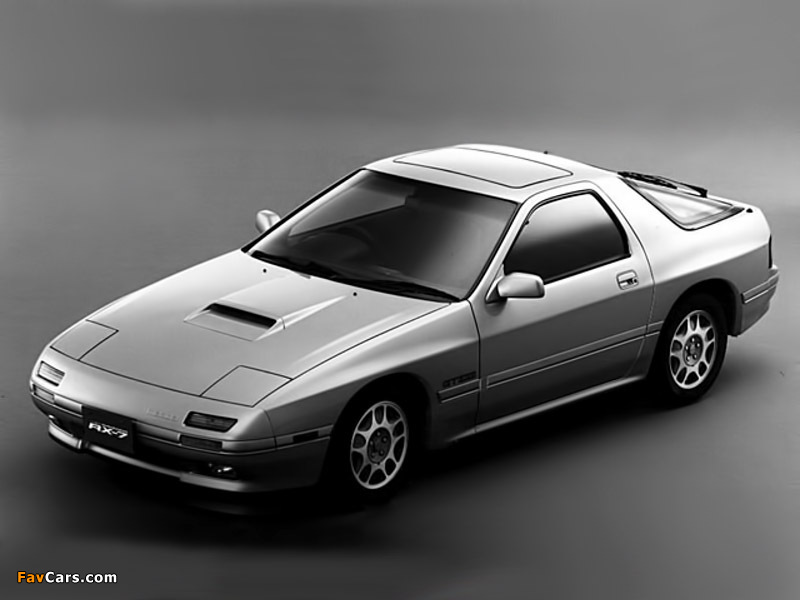 Photos of Mazda Savanna RX-7 GT-Limited Special Edition (FC) 1989–90 (800 x 600)