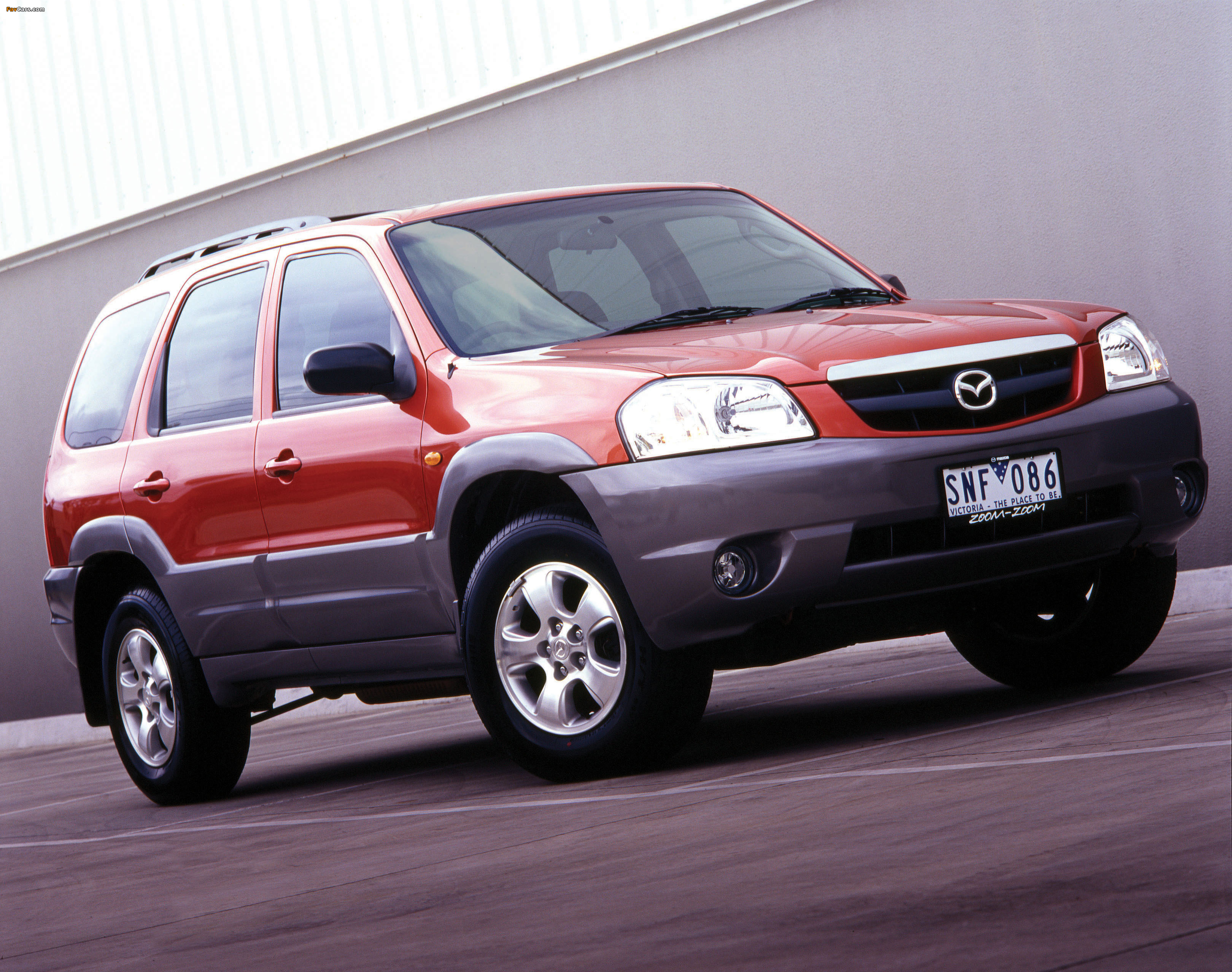 Images of Mazda Tribute AU-spec (J14) 2001–2004 (3239 x 2556)