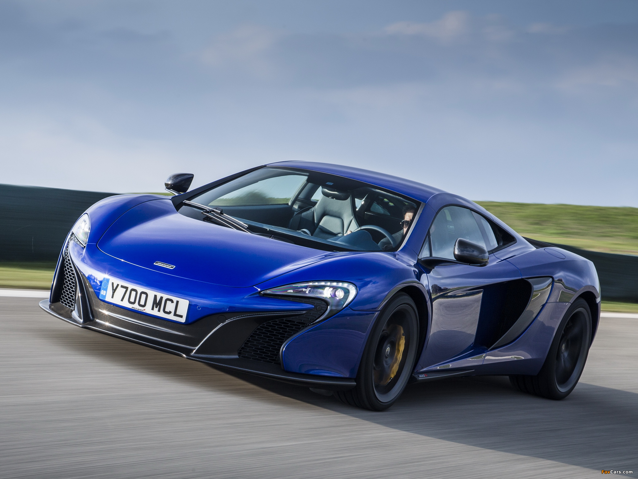 McLaren 650S 2014 wallpapers (2048 x 1536)