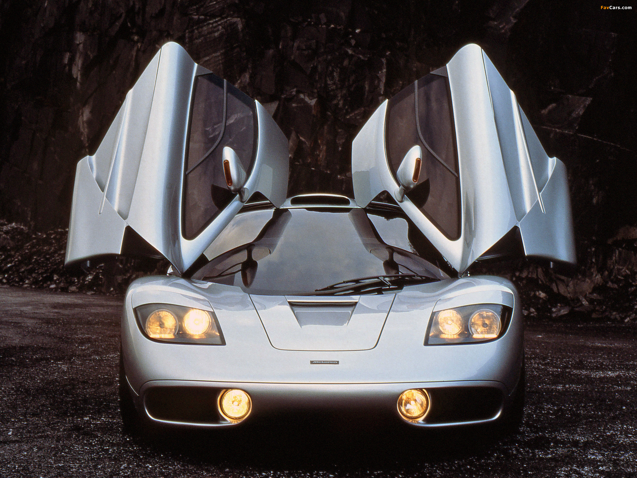 McLaren F1 Clinic Model 1992 pictures (2048 x 1536)