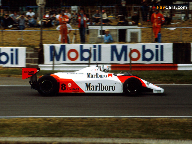 McLaren MP4-1 1981 photos (640 x 480)