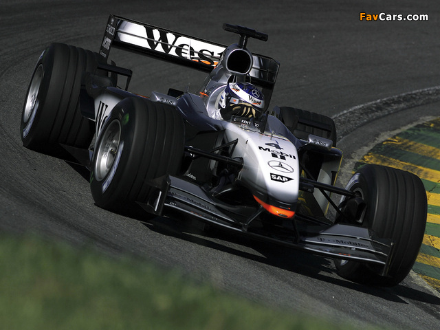 McLaren Mercedes-Benz MP4-17 2002 photos (640 x 480)