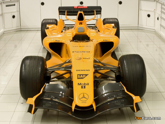 McLaren Mercedes-Benz MP4-20 2005 images (640 x 480)