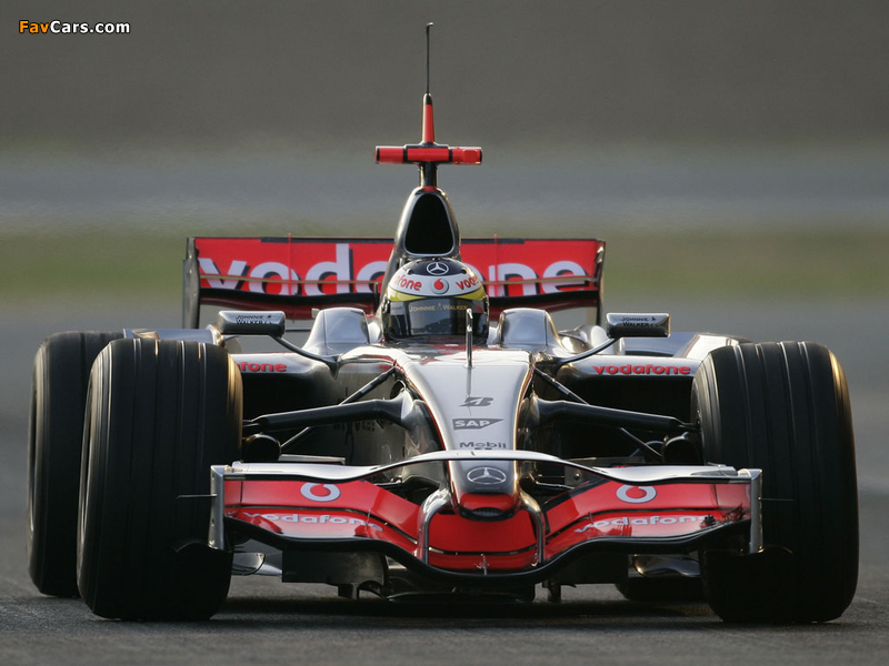 McLaren Mercedes-Benz MP4-23 2008 pictures (800 x 600)