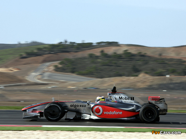 McLaren Mercedes-Benz MP4-24 2009 wallpapers (640 x 480)