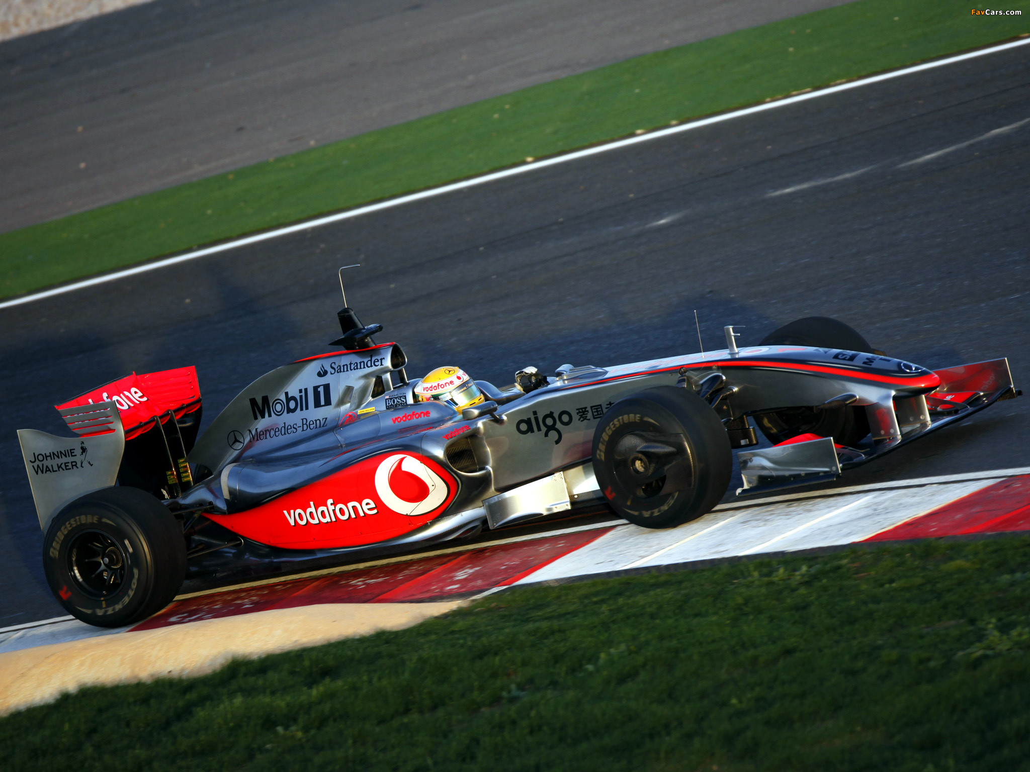 Photos of McLaren Mercedes-Benz MP4-24 2009 (2048 x 1536)