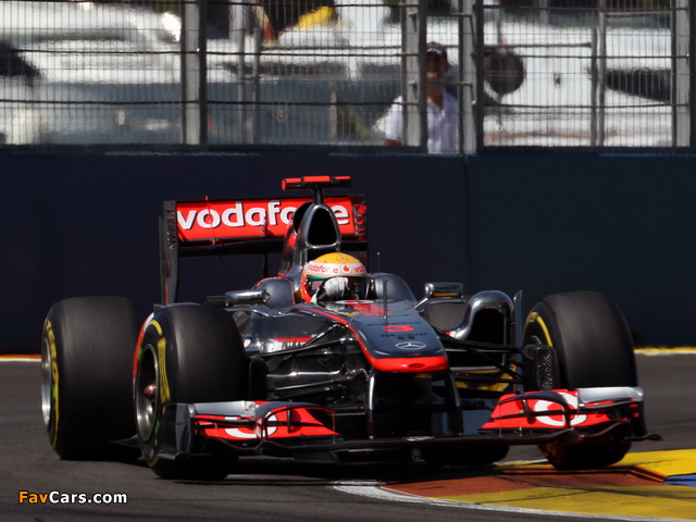 Pictures of McLaren Mercedes-Benz MP4-26 2011 (640 x 480)