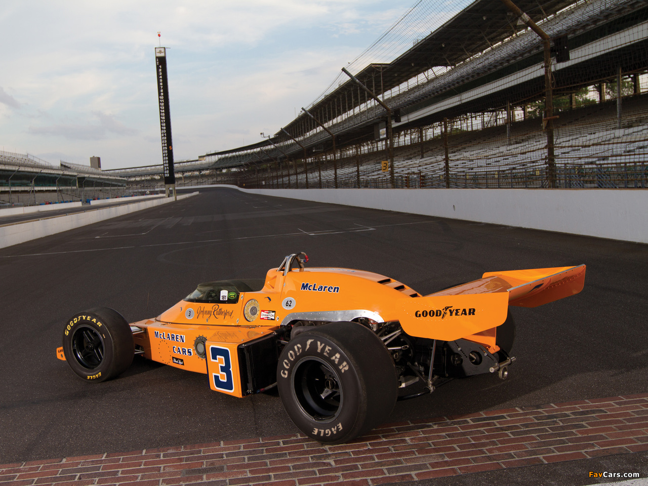 Pictures of McLaren M16C Indy 500 Race Car 1973–74 (1280 x 960)