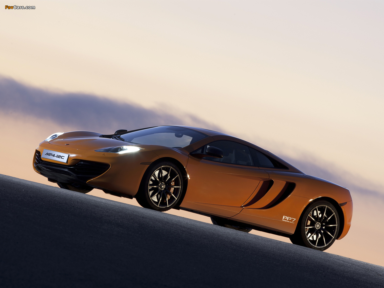 McLaren MP4-12C Prototype 2009–10 wallpapers (1280 x 960)