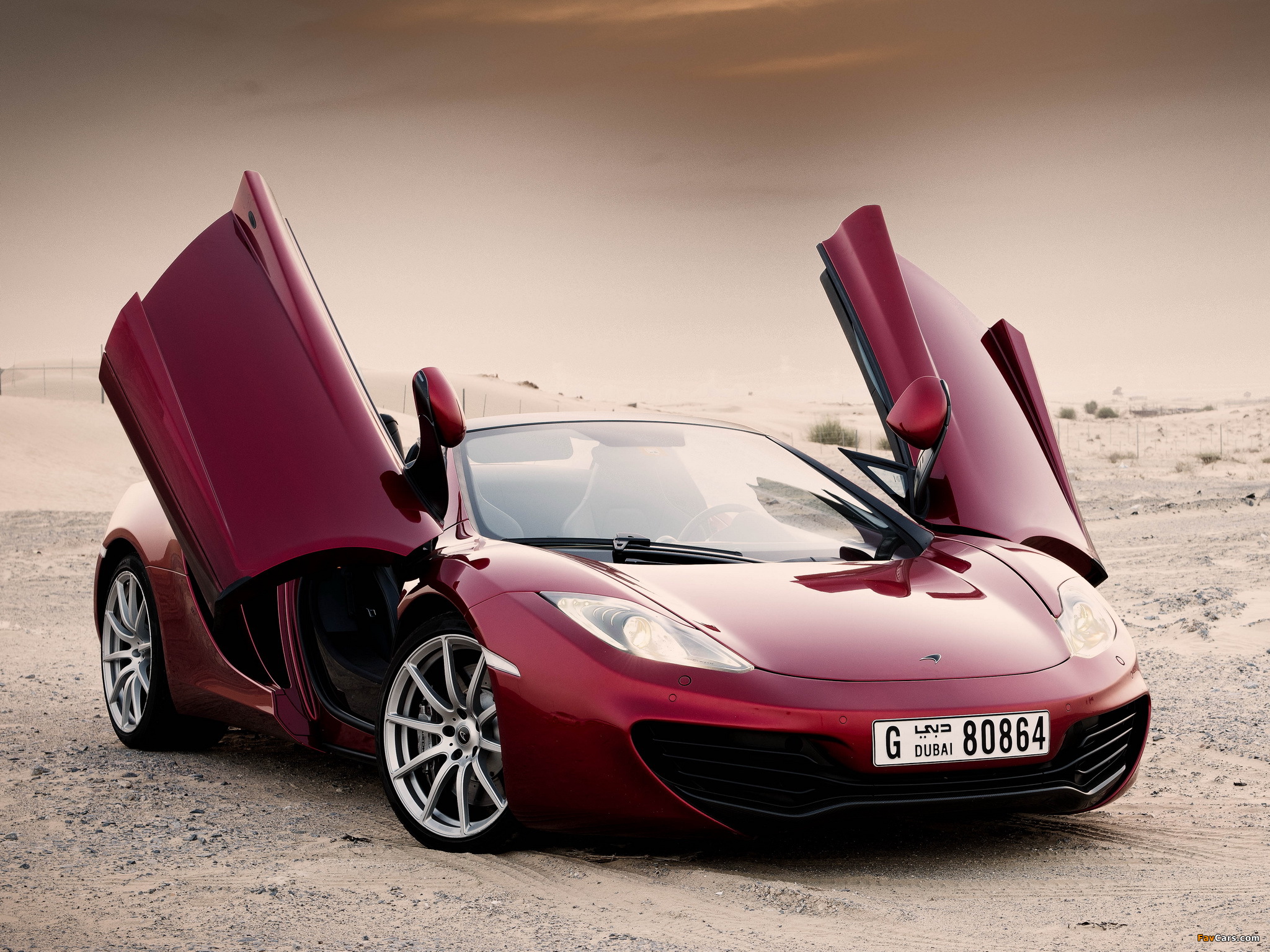 McLaren MP4-12C Spyder 2012–14 wallpapers (2048 x 1536)