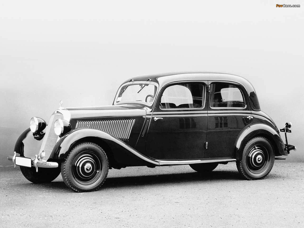 Images of Mercedes-Benz 170V Limousine (W136) 1936–42 (1280 x 960)