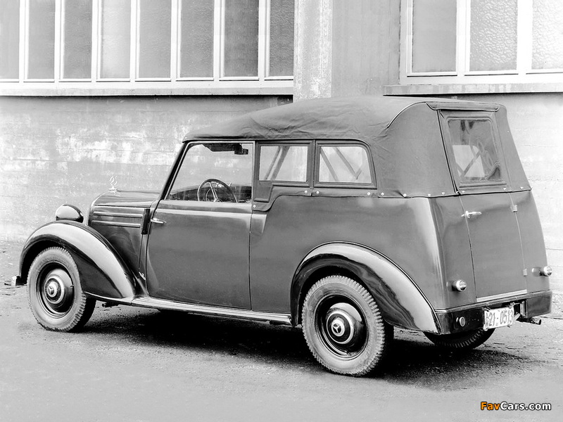 Photos of Mercedes-Benz 170 S Polizei Streifenwagen (W136IV) 1950–52 (800 x 600)