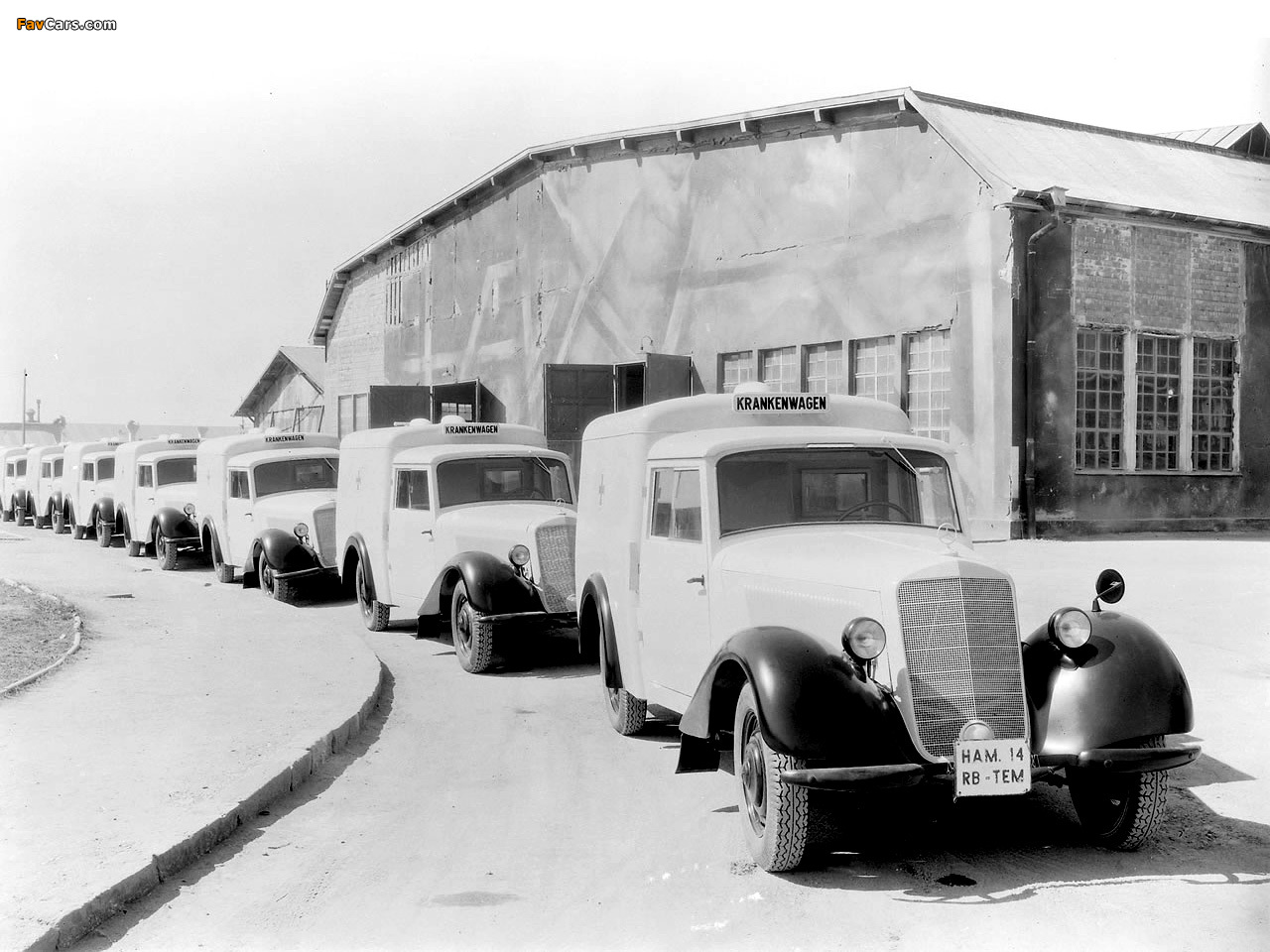 Pictures of Mercedes-Benz 170 V Krankenwagen (W136I) 1946–48 (1280 x 960)