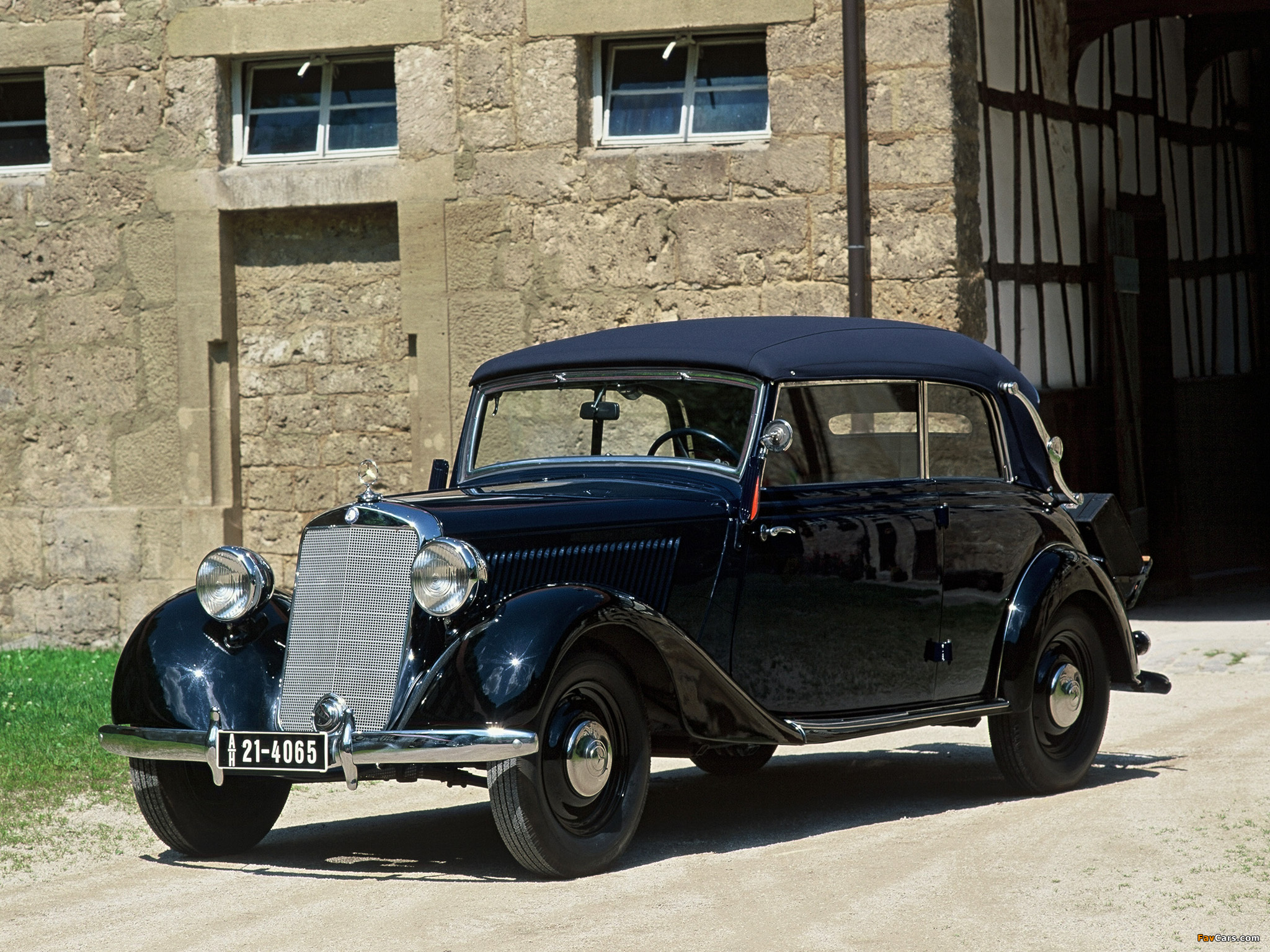 Mercedes-Benz 170V Cabriolet B (W136) 1936 wallpapers (2048 x 1536)