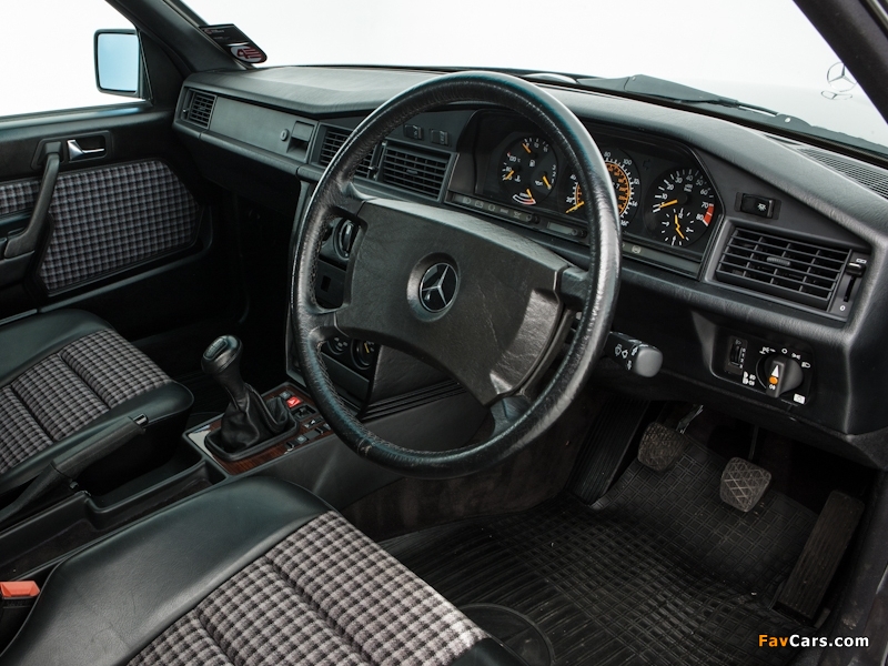 Images of Mercedes-Benz 190 E 2.3-16 UK-spec (W201) 1984–88 (800 x 600)
