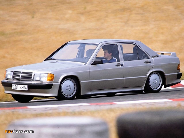 Images of Mercedes-Benz 190 E 2.3-16 (W201) 1984–88 (640 x 480)