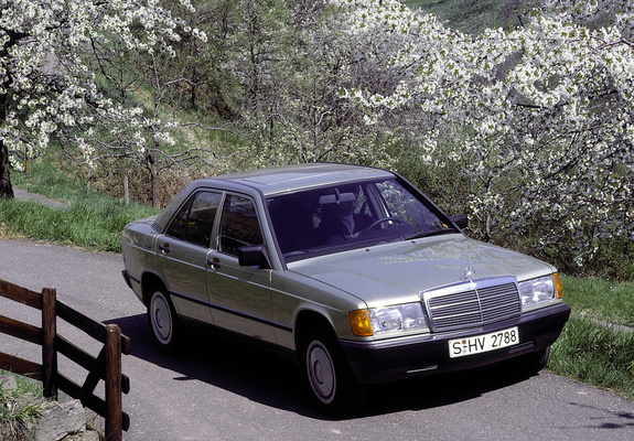 Images of Mercedes-Benz 190 (W201) 1982–88
