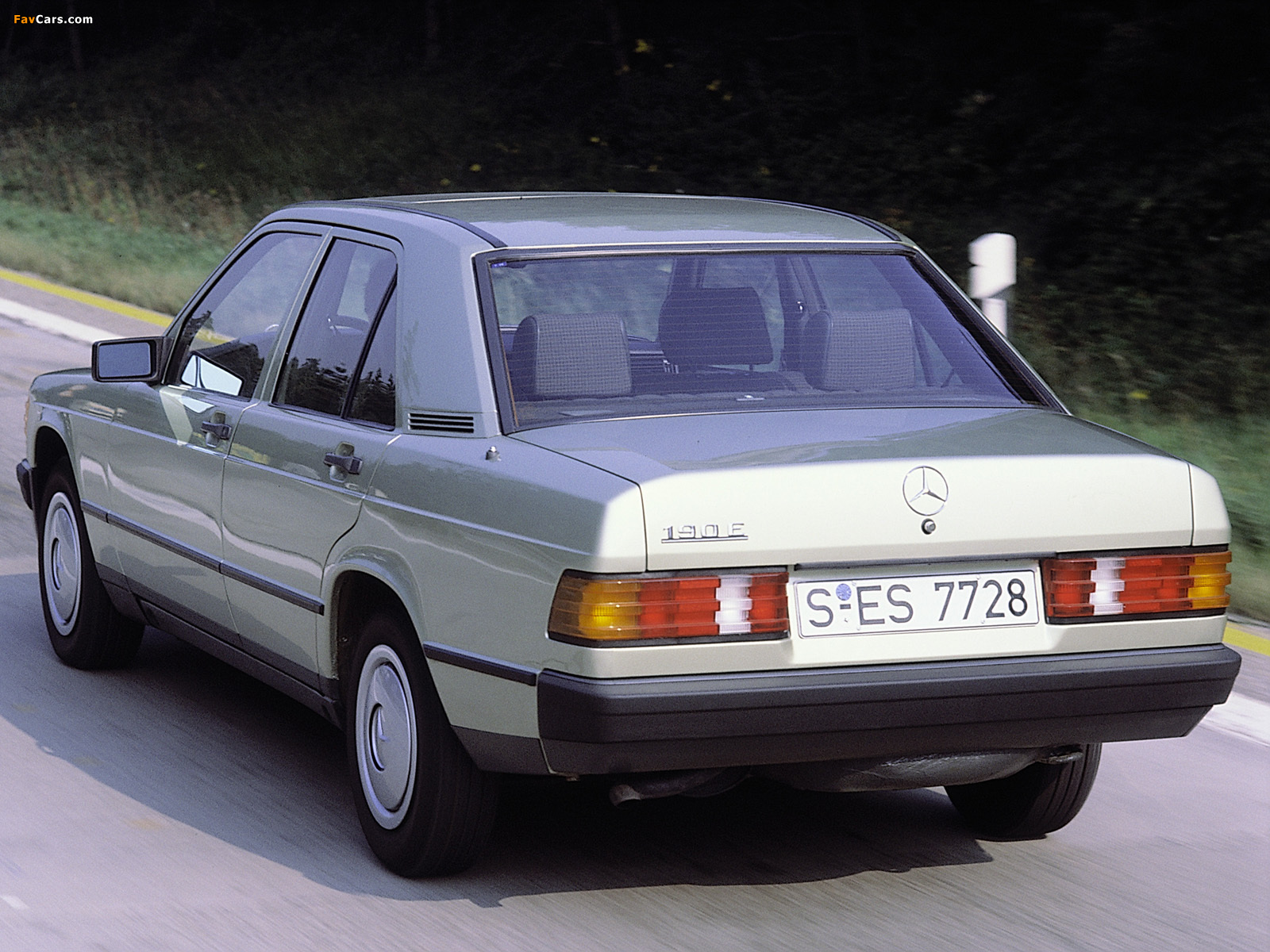 Mercedes-Benz 190 E (W201) 1982–88 pictures (1600 x 1200)