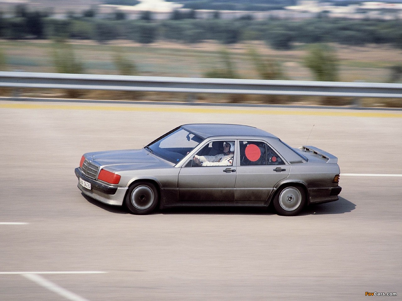 Mercedes-Benz 190 E 2.3-16 Record Car (W201) 1983 images (1280 x 960)