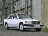 Mercedes-Benz 190 E UK-spec (W201) 1988–93 wallpapers