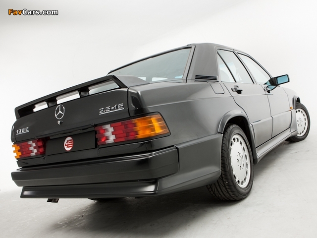 Photos of Mercedes-Benz 190 E 2.3-16 UK-spec (W201) 1984–88 (640 x 480)