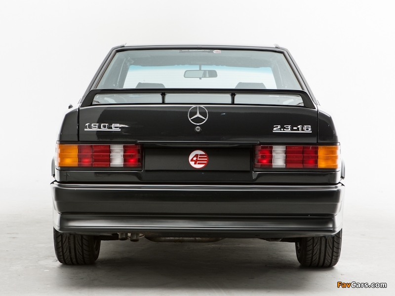 Pictures of Mercedes-Benz 190 E 2.3-16 UK-spec (W201) 1984–88 (800 x 600)