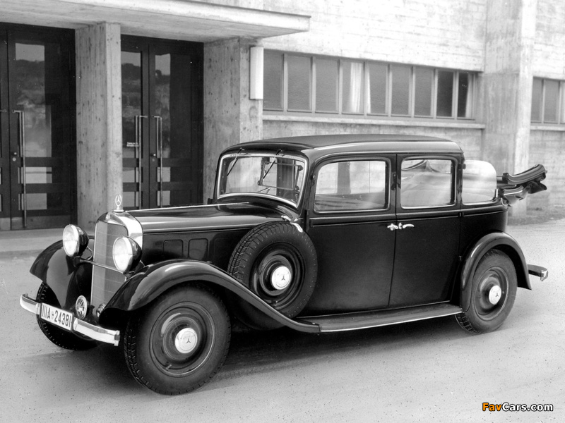Mercedes-Benz 260D Landaulet (W138) 1936 photos (800 x 600)