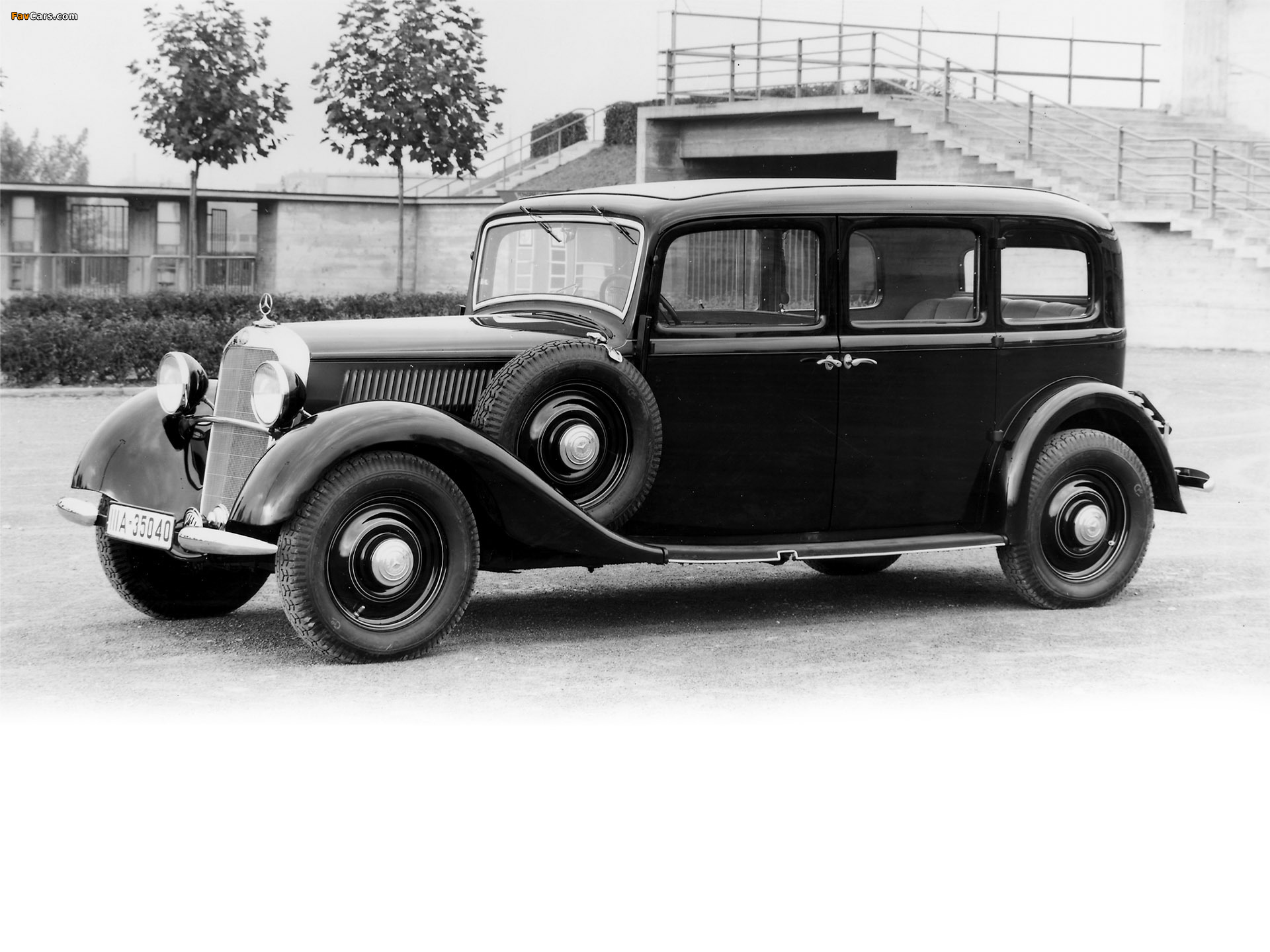 Mercedes-Benz 260D Pullman Limousine (W138) 1936–40 pictures (1920 x 1440)