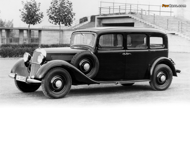 Mercedes-Benz 260D Pullman Limousine (W138) 1936–40 pictures (800 x 600)