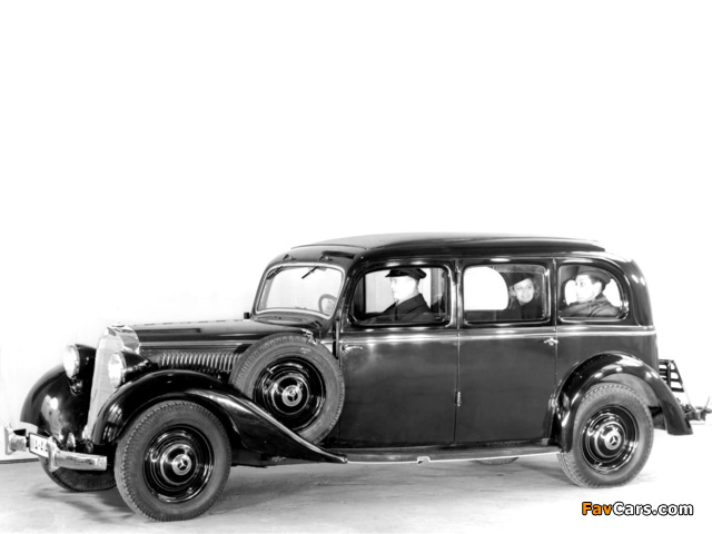 Photos of Mercedes-Benz 260D Pullman Limousine (W138) 1936 (640 x 480)