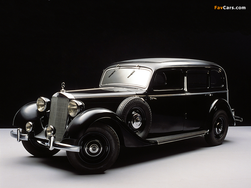 Photos of Mercedes-Benz 260D Pullman Limousine (W138) 1936–40 (800 x 600)