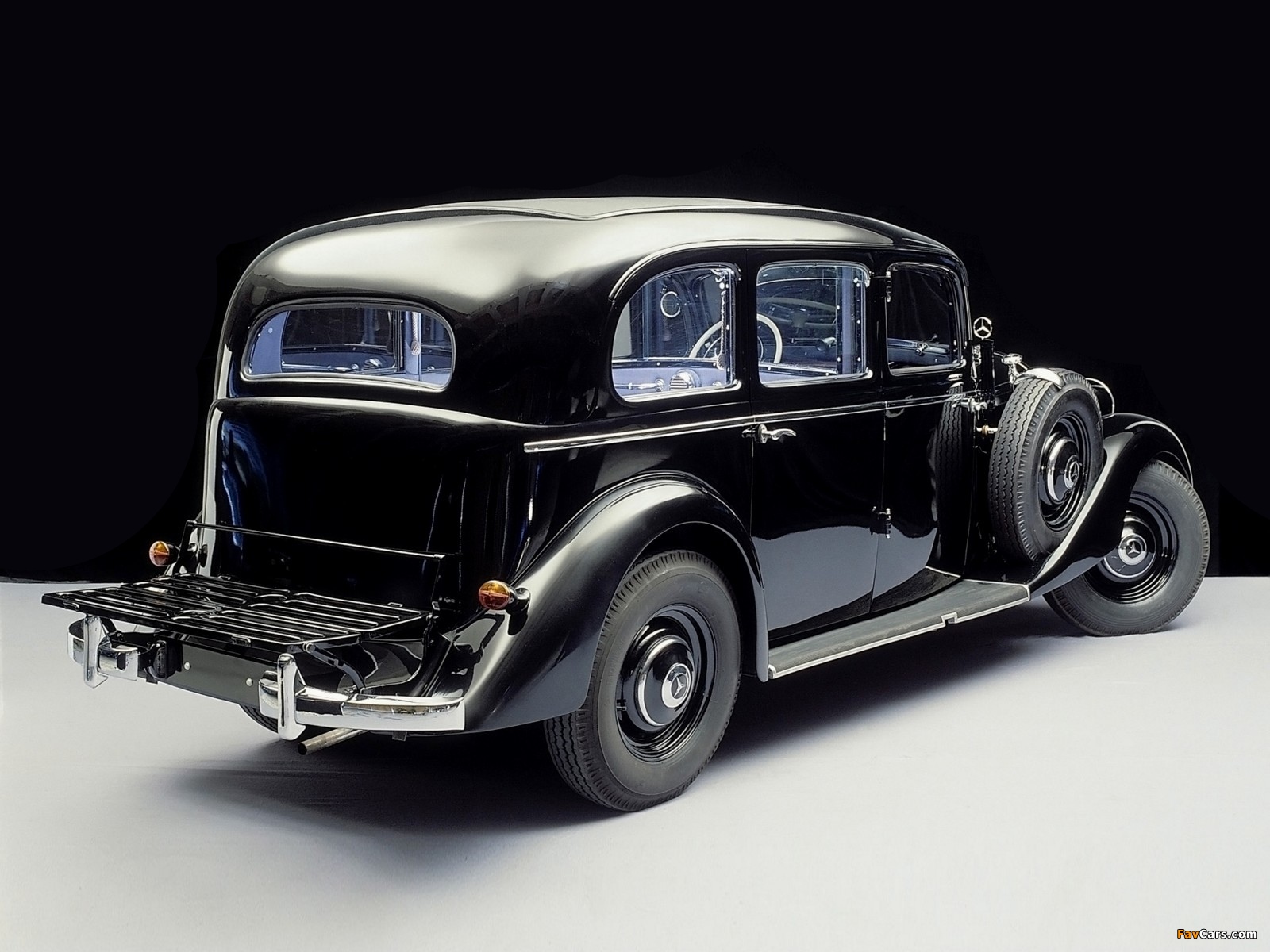 Photos of Mercedes-Benz 260D Pullman Limousine (W138) 1936–40 (1600 x 1200)