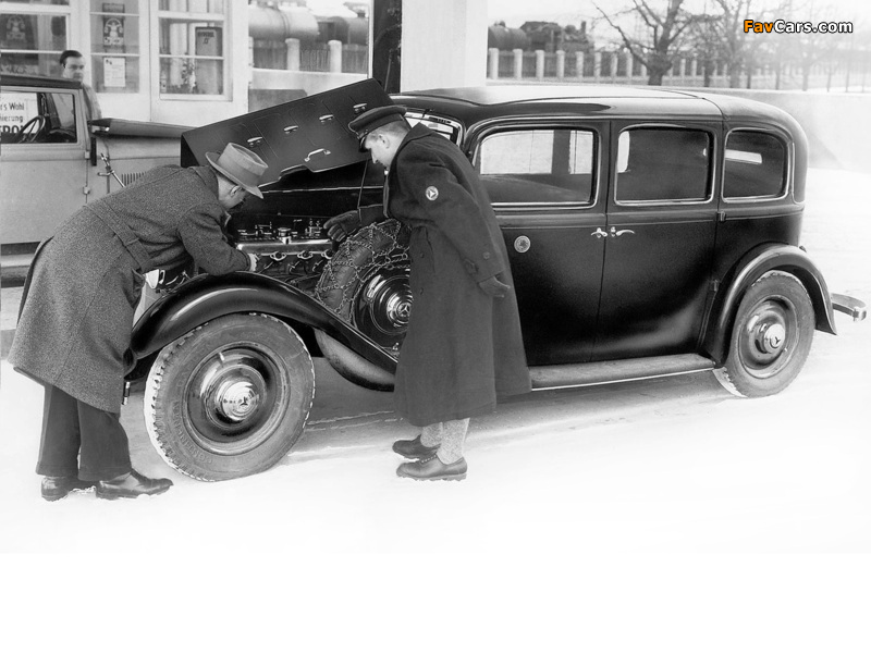 Pictures of Mercedes-Benz 260D Pullman Limousine (W138) 1936–40 (800 x 600)