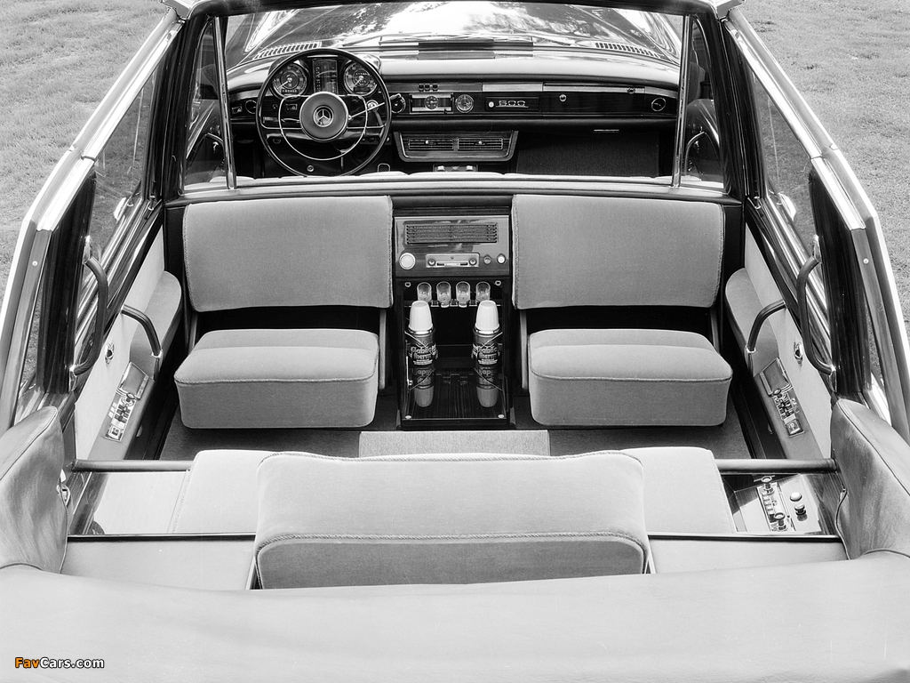 Images of Mercedes-Benz 600 Pullman Landaulet Popemobile (W100) 1965 (1024 x 768)