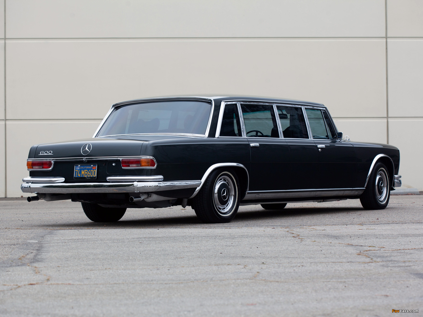 Mercedes-Benz 600 4-door Pullman Limousine (W100) 1964–81 pictures (1600 x 1200)