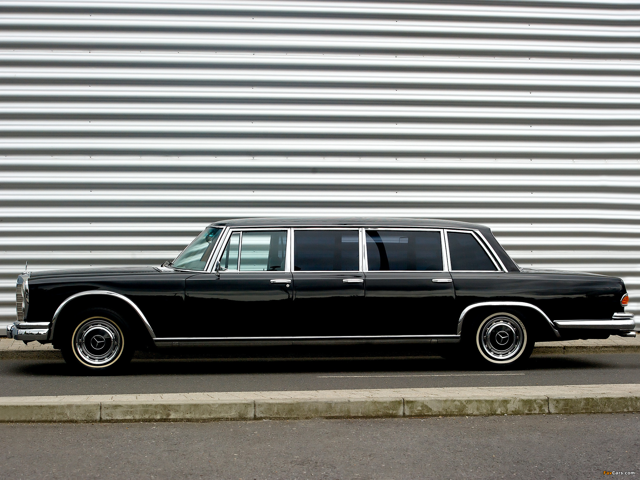 Mercedes-Benz 600 6-door Pullman Limousine (W100) 1964–81 wallpapers (2048 x 1536)