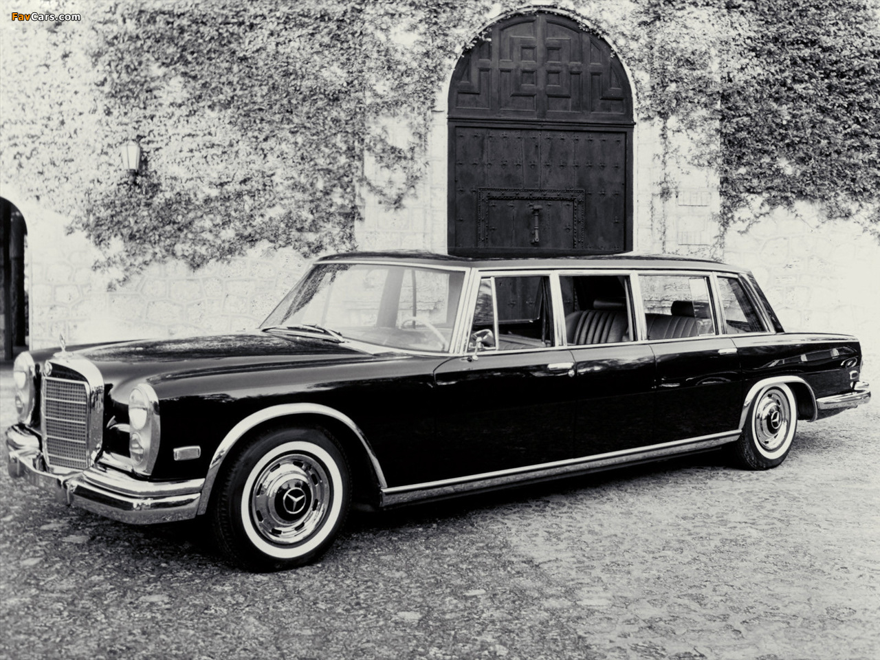 Mercedes-Benz 600 4-door Pullman Limousine (W100) 1964–81 wallpapers (1280 x 960)