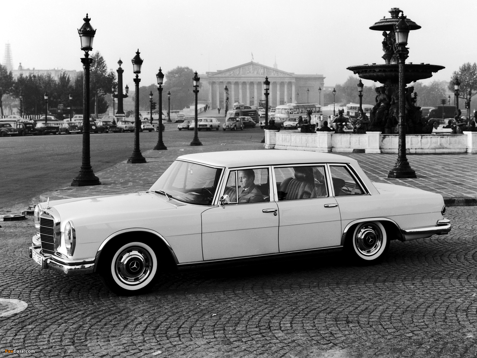 Photos of Mercedes-Benz 600 (W100) 1964–81 (1600 x 1200)