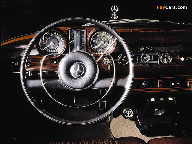 Pictures of Mercedes-Benz 600 4-door Pullman Limousine (W100) 1964–81 (640 x 480)