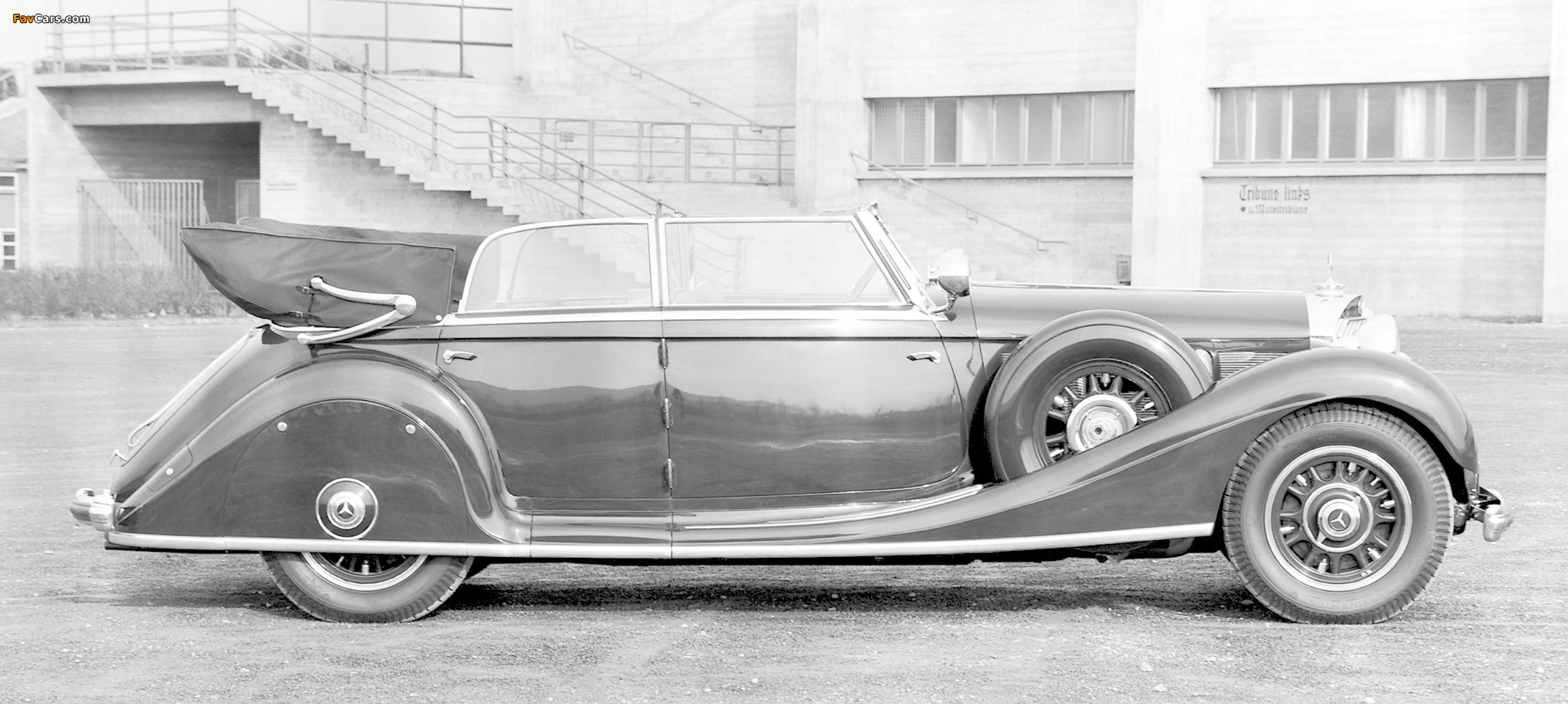 Mercedes-Benz 770 Grand Mercedes Cabriolet F (W07) 1930–38 photos (2048 x 920)