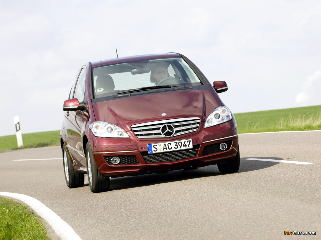 Images of Mercedes-Benz A 200 CDI 3-door (W169) 2008–12 (1024 x 768)