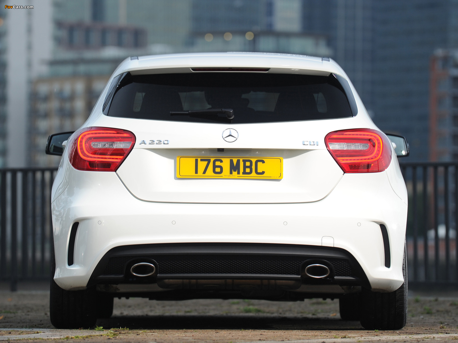 Images of Mercedes-Benz A 220 CDI Style Package UK-spec (W176) 2012 (1600 x 1200)