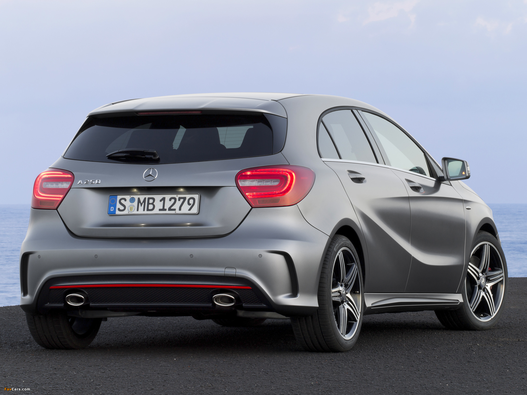Images of Mercedes-Benz A 250 AMG Sport Package (W176) 2012 (2048 x 1536)