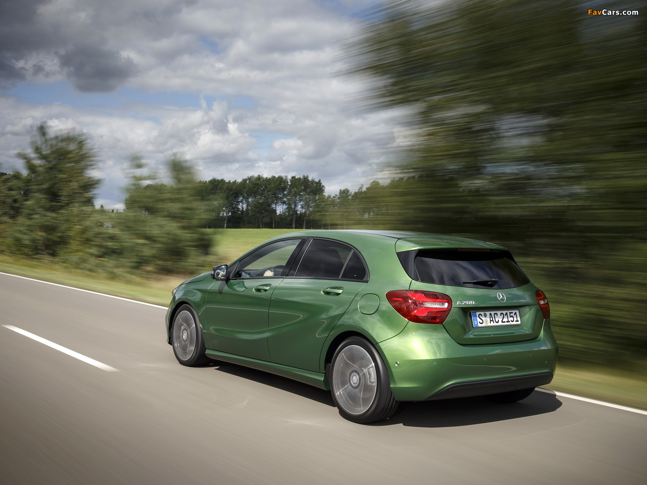 Images of Mercedes-Benz A 200 Style (W176) 2015 (1280 x 960)