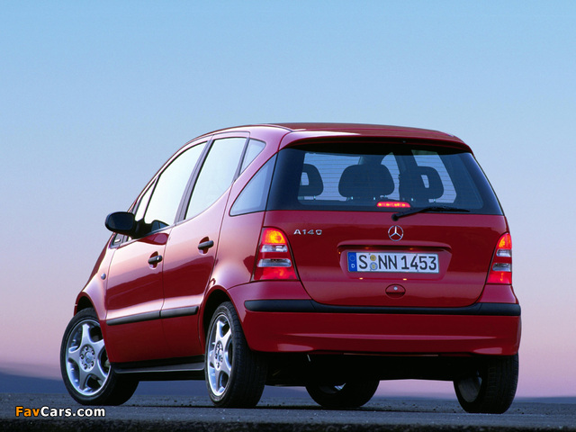 Mercedes-Benz A 140 (W168) 2000–04 pictures (640 x 480)
