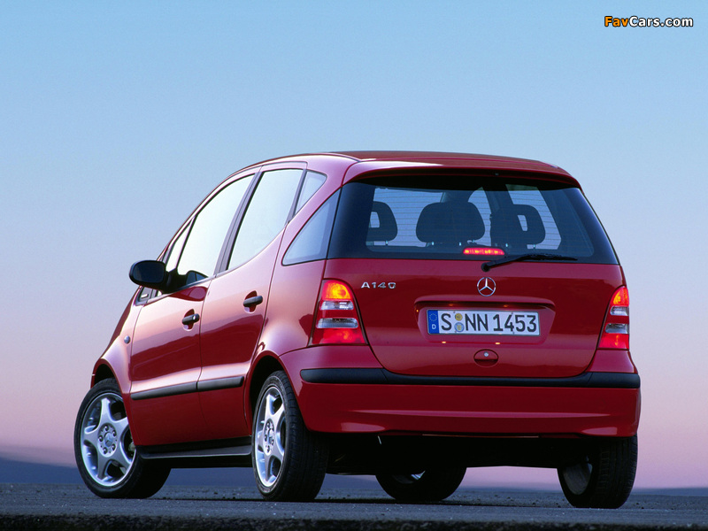 Mercedes-Benz A 140 (W168) 2000–04 pictures (800 x 600)