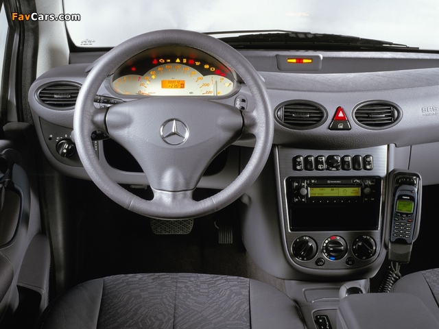 Mercedes-Benz A-Klasse (W168) 2000–04 wallpapers (640 x 480)